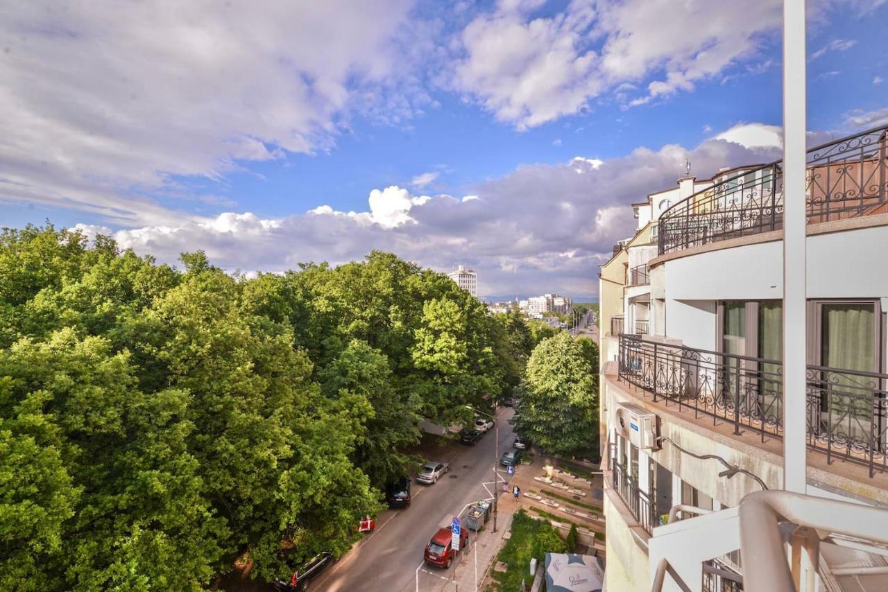 South Park, Vitosha View, 2-Bdr, 2-Bthr Apartment By Flat Mаnager صوفيا المظهر الخارجي الصورة