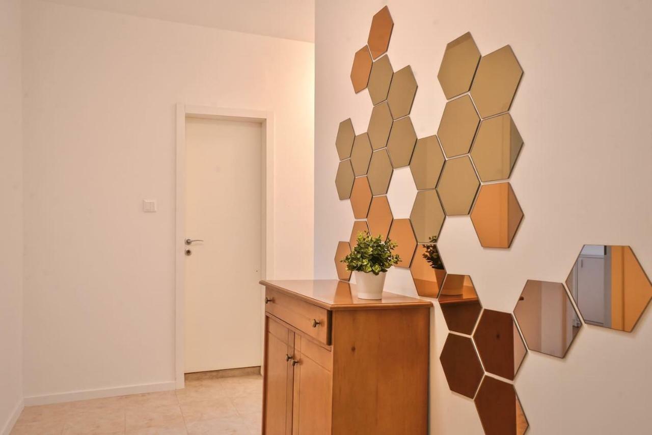 South Park, Vitosha View, 2-Bdr, 2-Bthr Apartment By Flat Mаnager صوفيا المظهر الخارجي الصورة