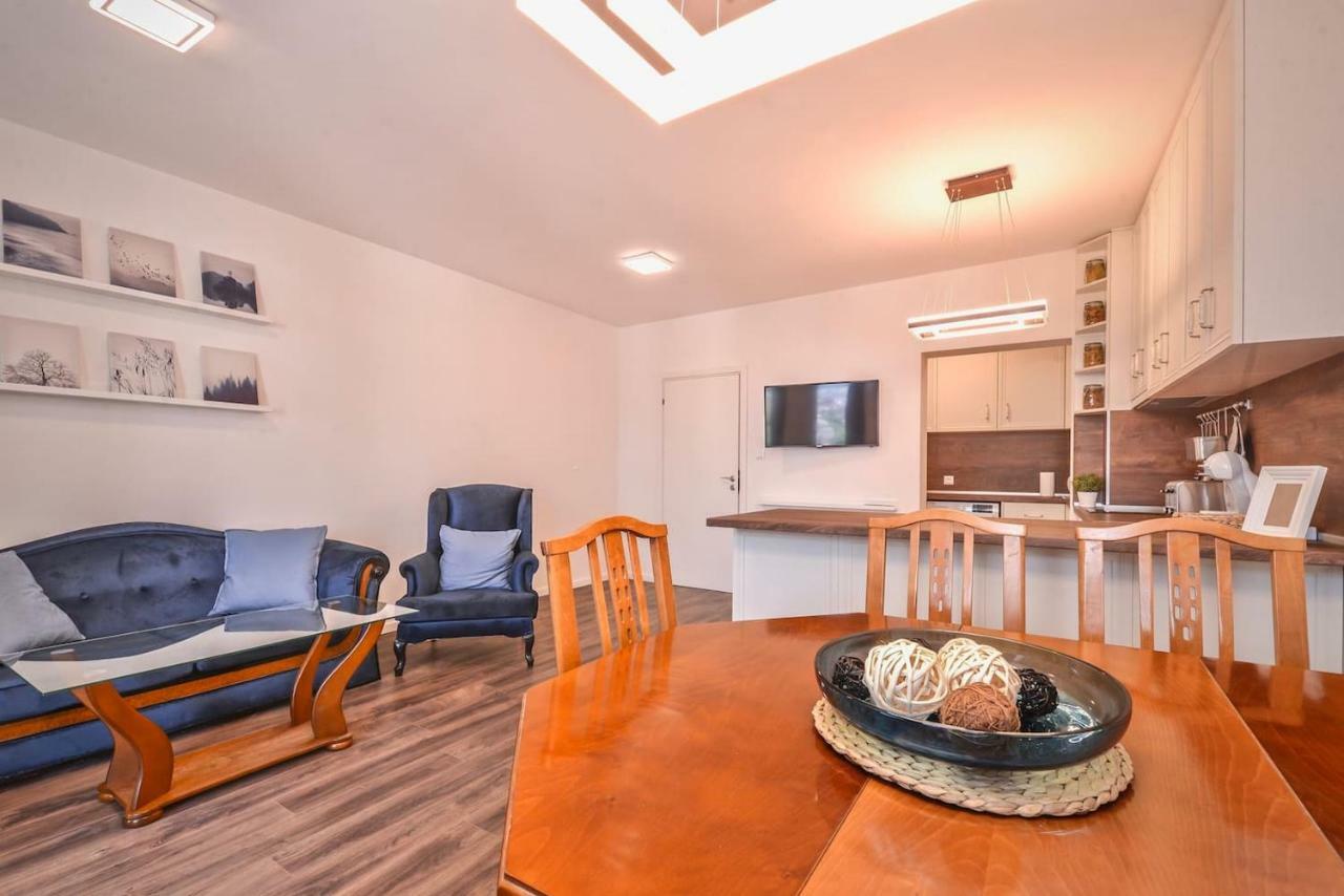South Park, Vitosha View, 2-Bdr, 2-Bthr Apartment By Flat Mаnager صوفيا المظهر الخارجي الصورة